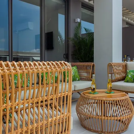 Apartamento Sea Front In *