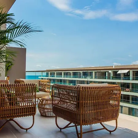 Sea Front In Apartamento